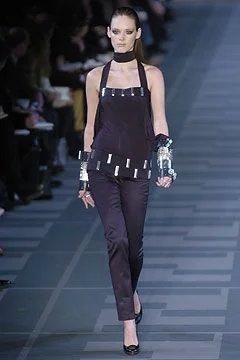 Look 32